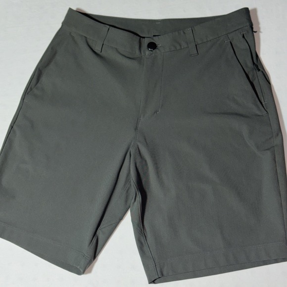 Lululemon Shorts Men's 30 Commission Classic-Fit 9" Warpstreme Military Green - Picture 1 of 11